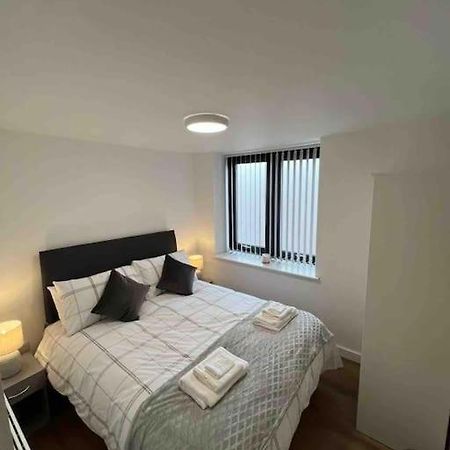 Newly Built 2 Bed Flat In The Heart Of Leek公寓 外观 照片
